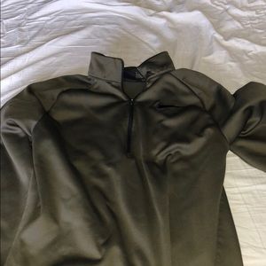 Nike pullover